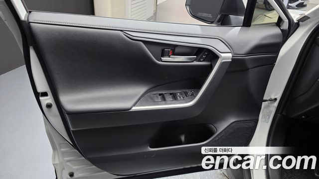 Toyota RAV4 2024 — photo 14