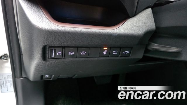 Toyota RAV4 2024 — photo 28