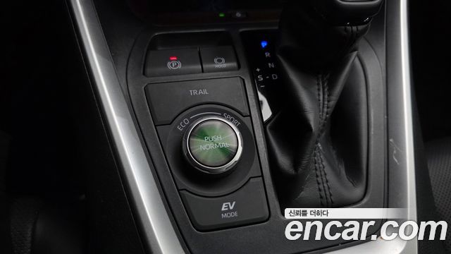 Toyota RAV4 2024 — photo 29