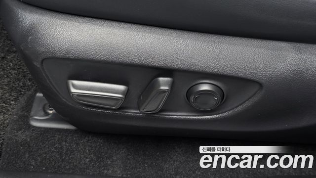 Toyota RAV4 2024 — photo 32