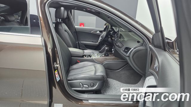 Audi A6 2018 — photo 17