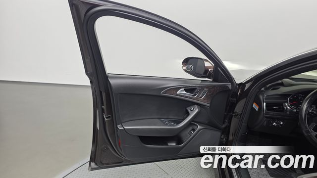Audi A6 2018 — photo 14