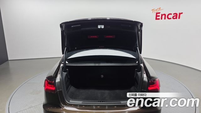 Audi A6 2018 — photo 27