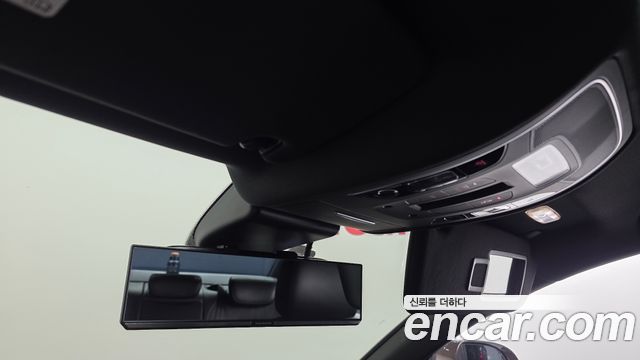 Audi A6 2018 — photo 34