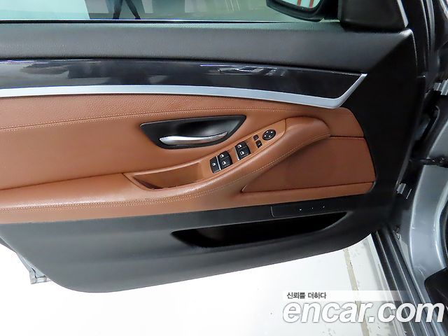 BMW 5-Series 2014 — photo 15