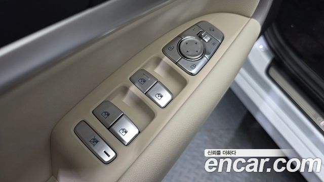 Genesis G70 2025 — photo 19