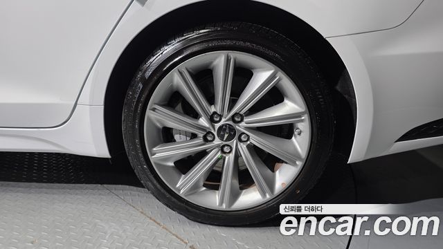 Genesis G70 2025 — photo 7