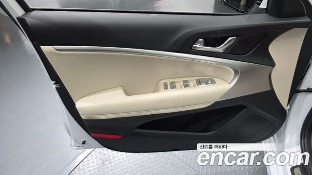 Genesis G70 2025 — photo 14