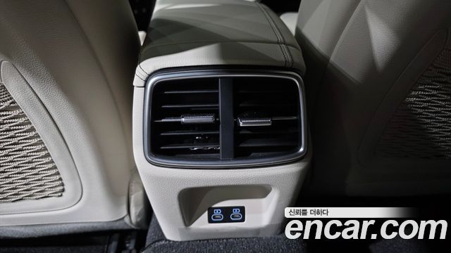 Genesis G70 2025 — photo 30
