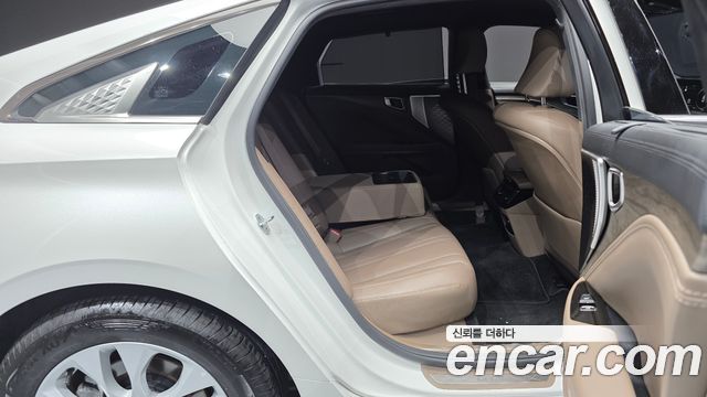 Kia K8 2022 — photo 12