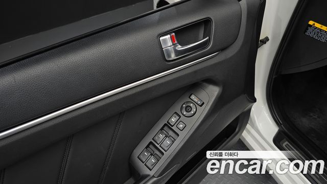 Kia K7 2012 — photo 16