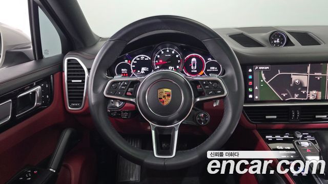 Porsche Cayenne 2023 — photo 21