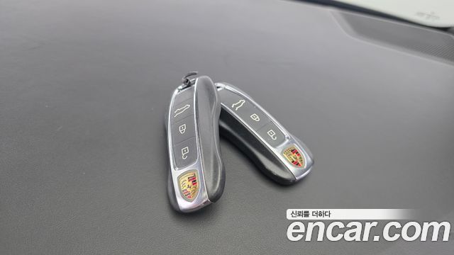 Porsche Cayenne 2023 — photo 23
