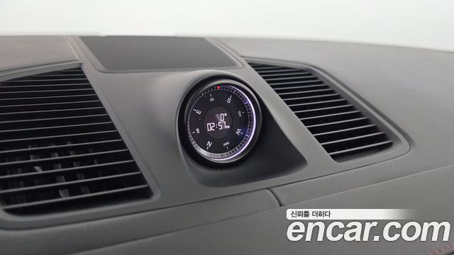 Porsche Cayenne 2023 — photo 27