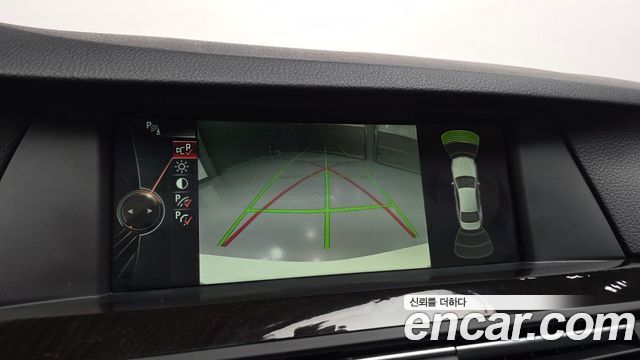 BMW 5-Series 2013 — photo 16