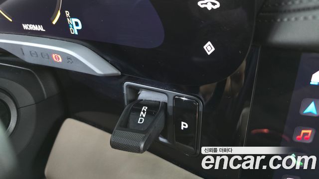 Porsche Taycan 2021 — photo 12
