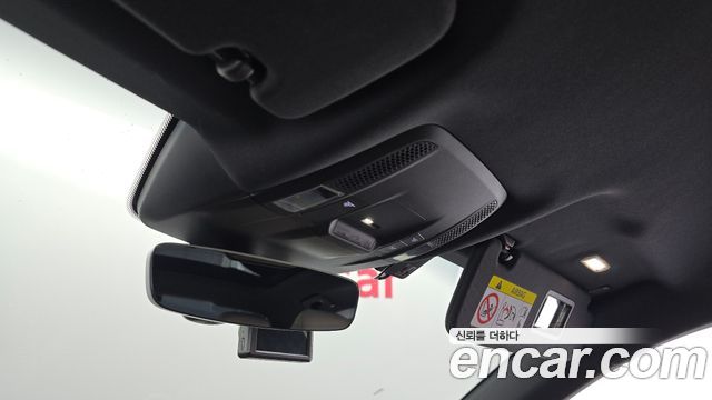 Porsche Taycan 2021 — photo 27