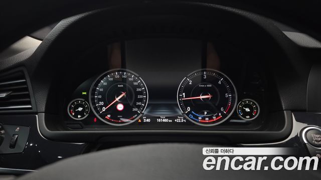 BMW 5-Series 2016 — photo 8