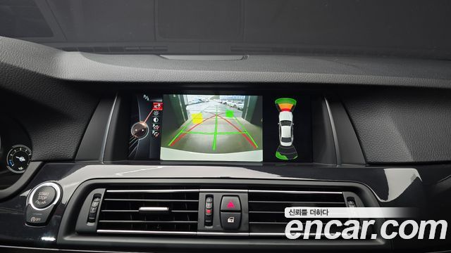 BMW 5-Series 2016 — photo 15