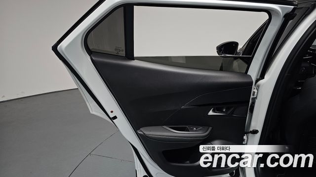 Peugeot 2008 2023 — photo 15