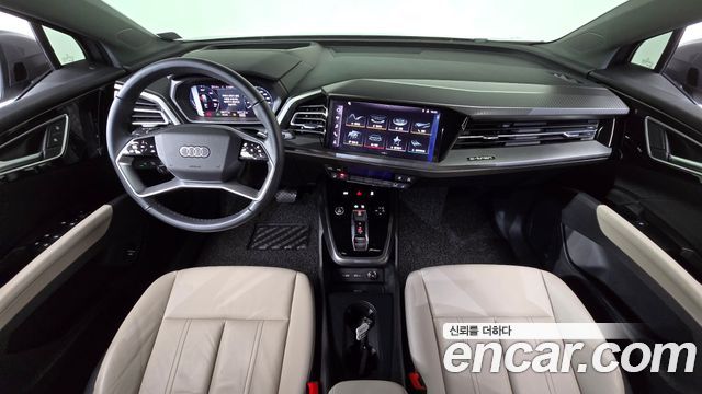 Audi Q4 e-tron 2022 — photo 10