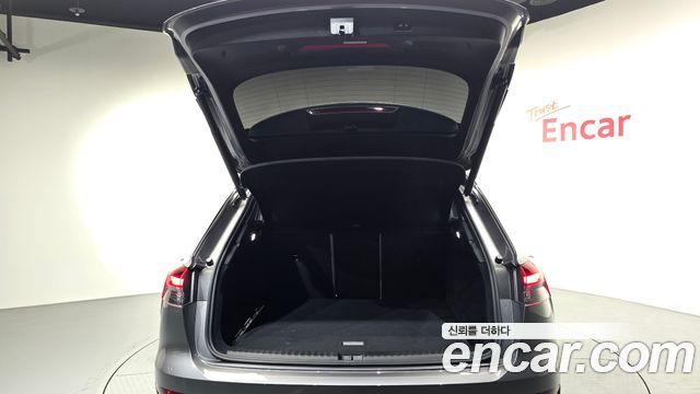 Audi Q4 e-tron 2022 — photo 23