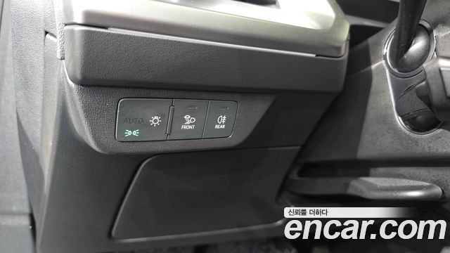 Audi Q4 e-tron 2022 — photo 25