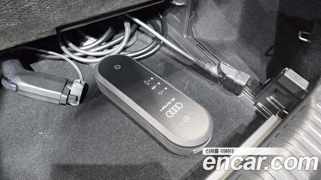 Audi Q4 e-tron 2022 — photo 34