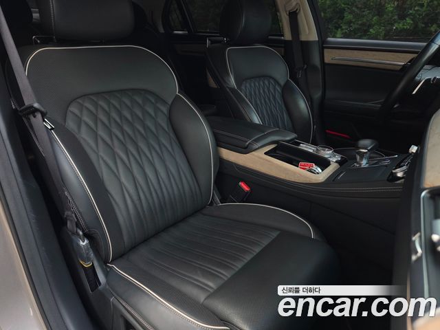 Genesis G90 2019 — photo 19