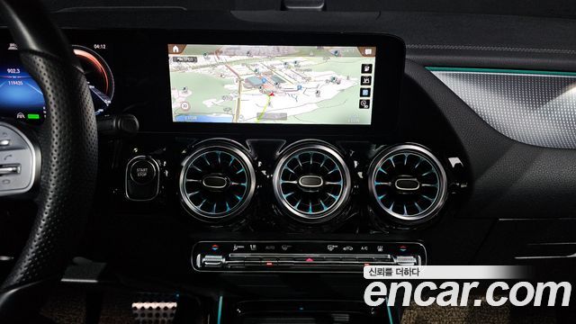 Mercedes-Benz EQA 2023 — photo 18