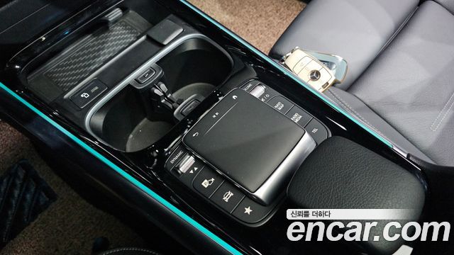 Mercedes-Benz EQA 2023 — photo 22