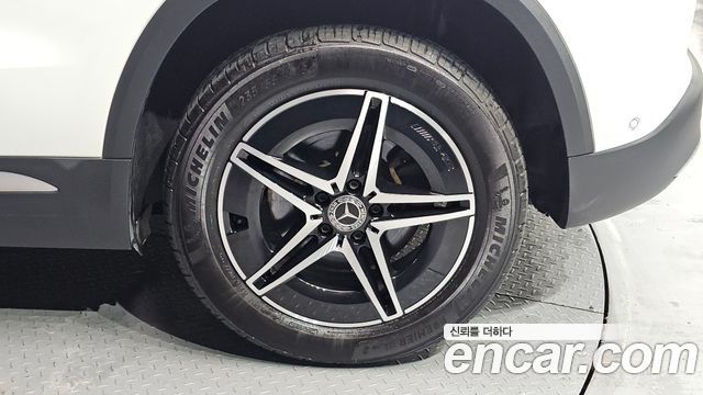 Mercedes-Benz EQA 2023 — photo 7