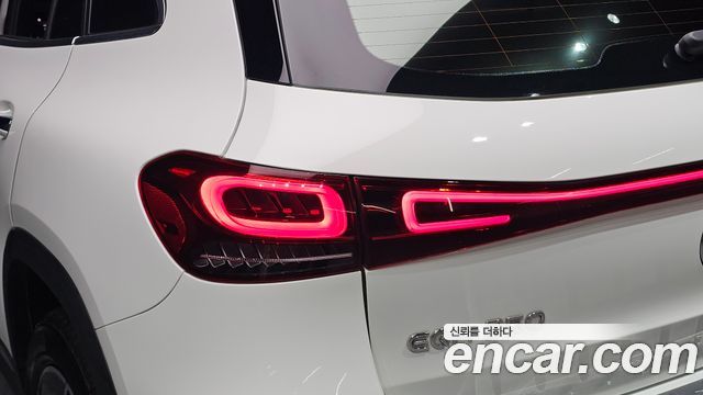 Mercedes-Benz EQA 2023 — photo 9