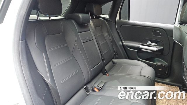 Mercedes-Benz EQA 2023 — photo 16