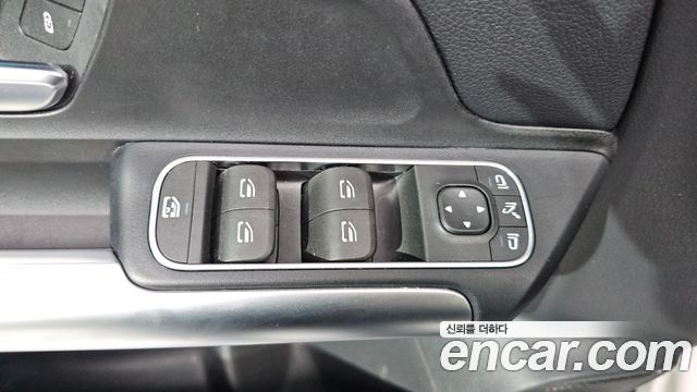 Mercedes-Benz EQA 2023 — photo 28
