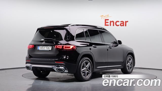 Mercedes-Benz GLB-Class 2020 — photo 2