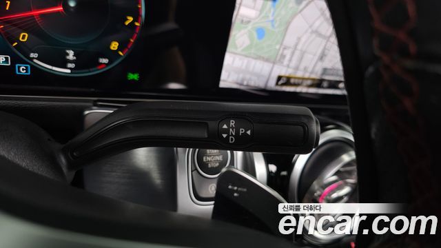 Mercedes-Benz GLB-Class 2020 — photo 15