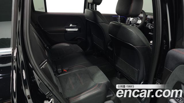 Mercedes-Benz GLB-Class 2020 — photo 28