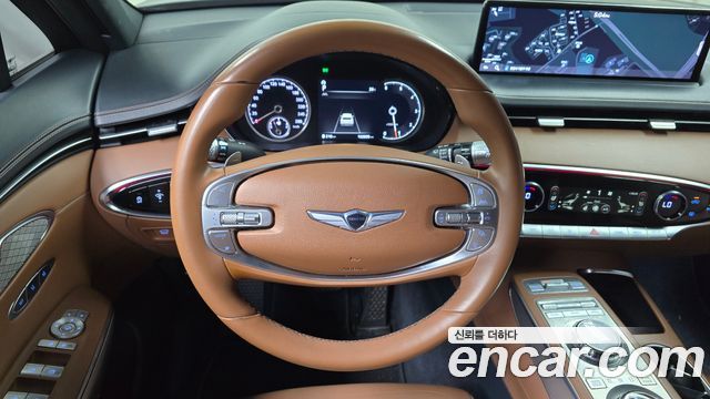 Genesis GV70 2021 — photo 18