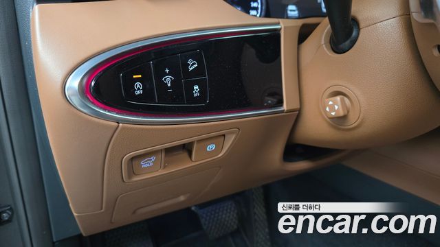 Genesis GV70 2021 — photo 26