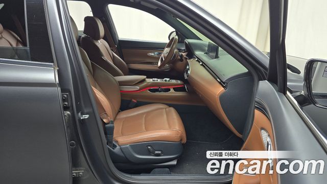 Genesis GV70 2021 — photo 16