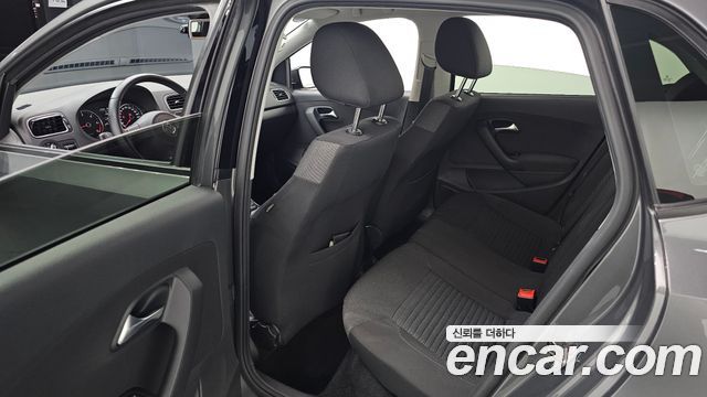 Volkswagen Polo 2014 — photo 12