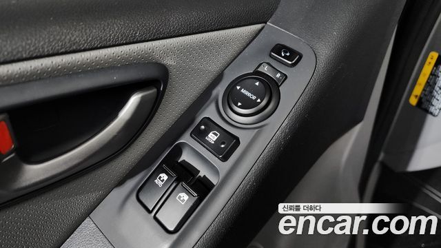Hyundai Starex 2020 — photo 22