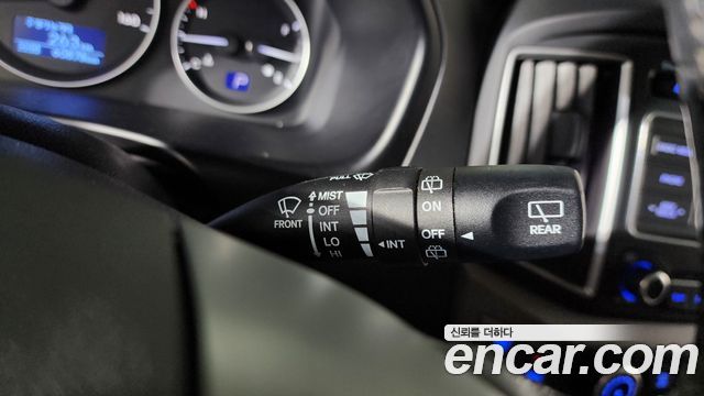 Hyundai Starex 2020 — photo 24