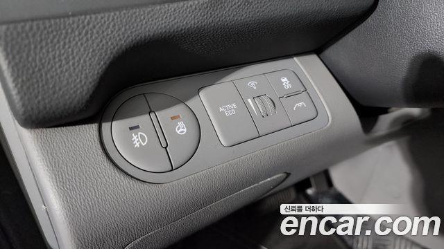 Hyundai Starex 2020 — photo 25