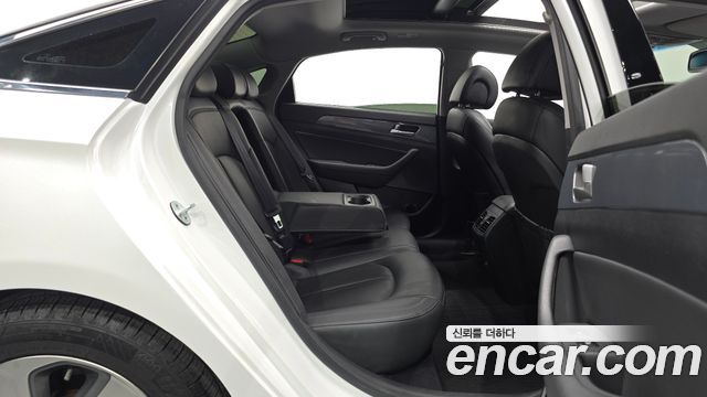 Hyundai Sonata 2015 — photo 18