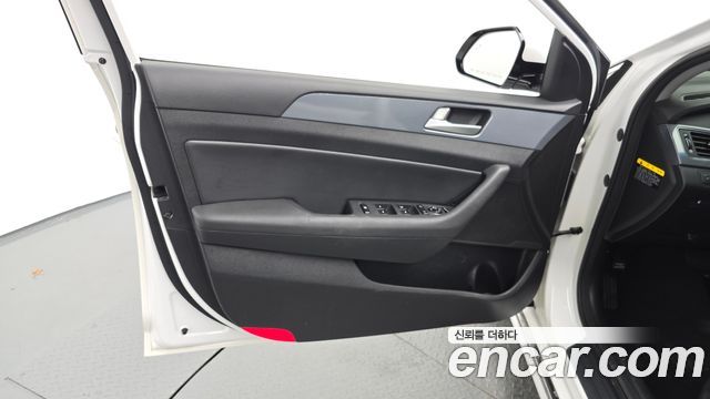 Hyundai Sonata 2015 — photo 14