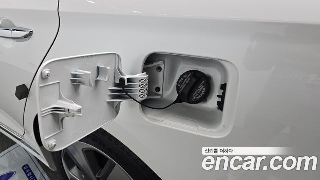 Hyundai Sonata 2015 — photo 33