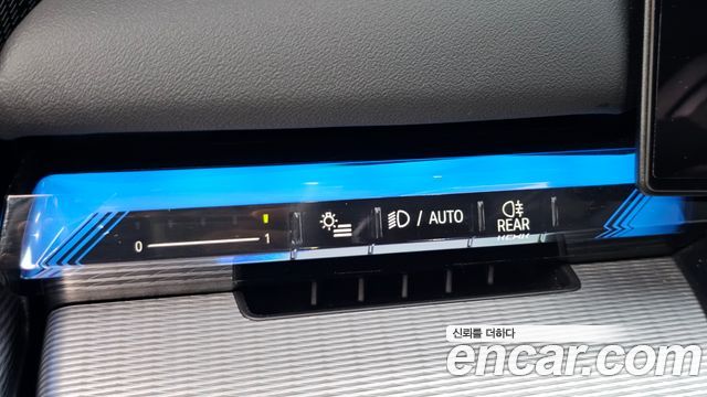 BMW 5-Series 2025 — photo 31