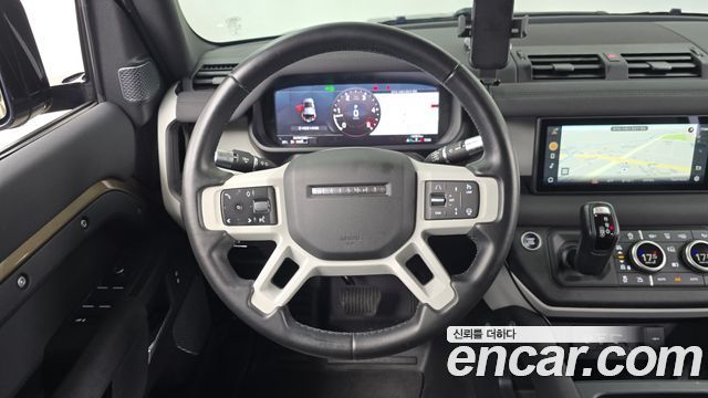 Land Rover Defender 2020 — photo 19